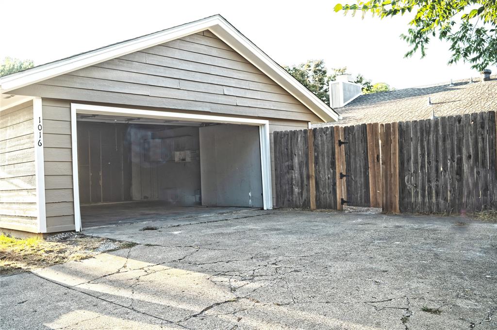 1016 Barclay Drive