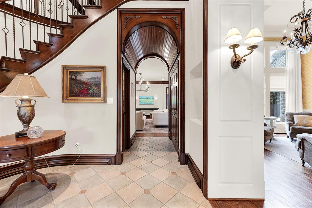 5941 MCFARLAND Drive