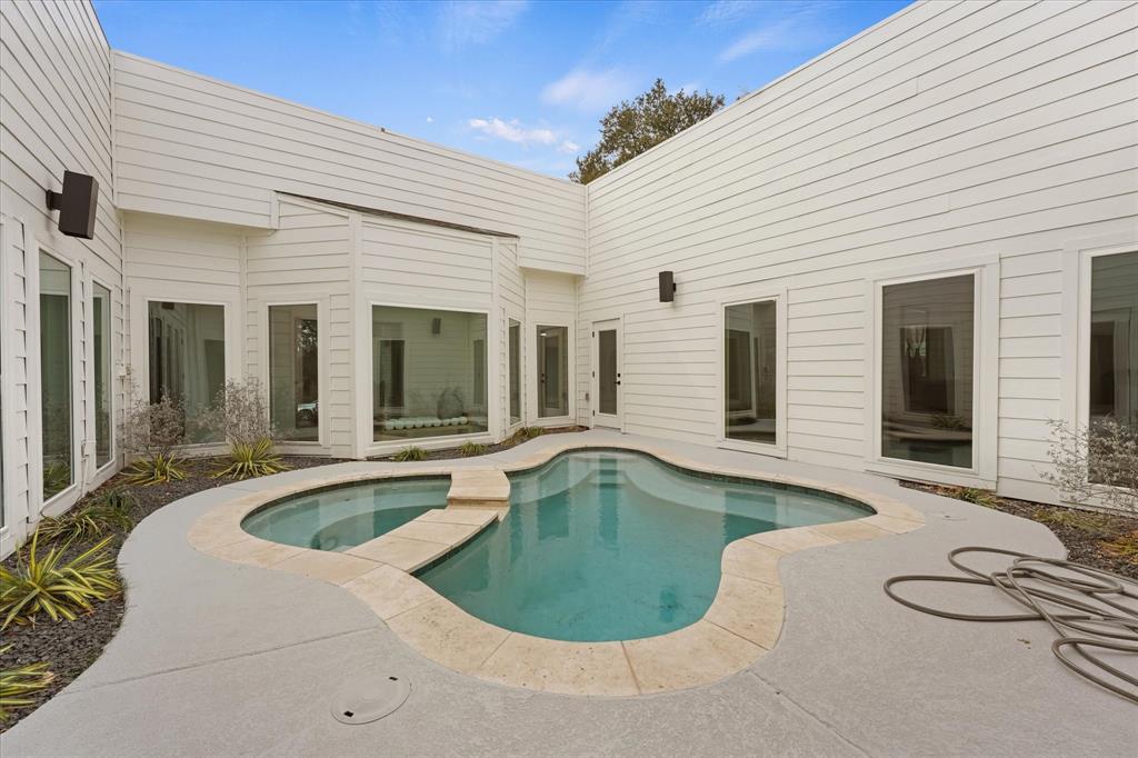 Prestonwood - Residential