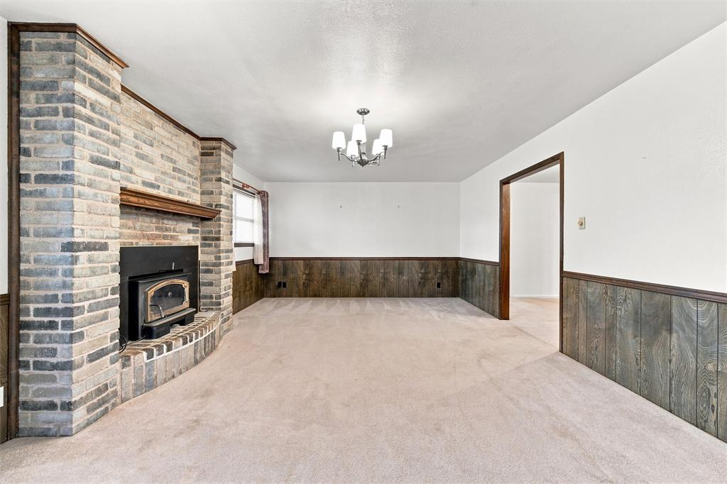 484 Thompson Road
