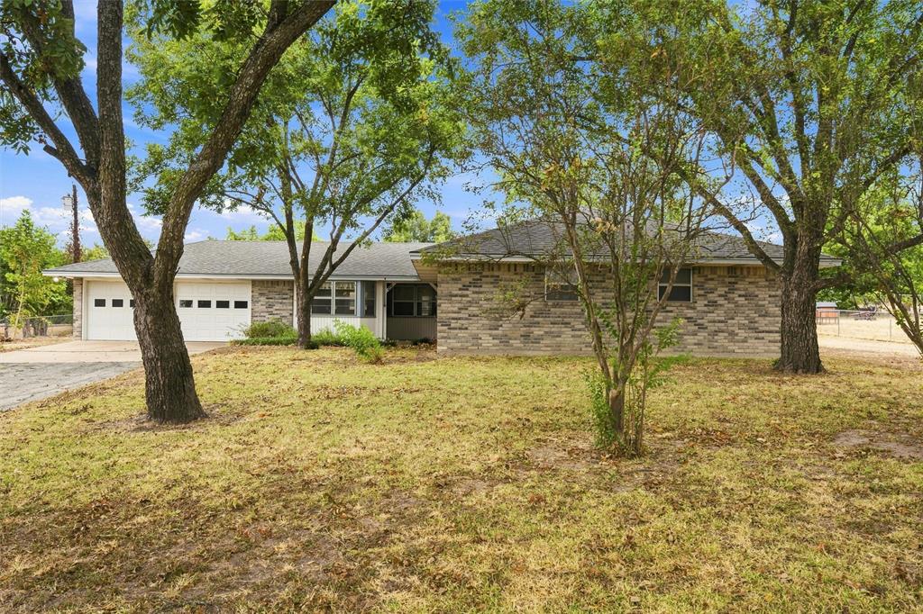 484 Thompson Road