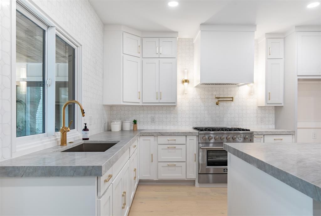 Midway Hollow Estates - Residential