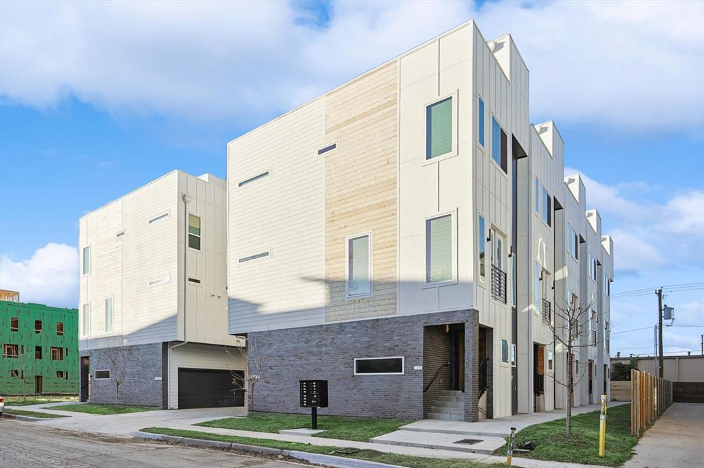 2804 Weisenberger Street 233