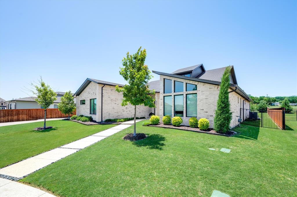 141 Perth Court