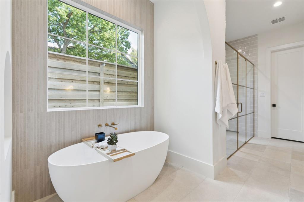 MARSH LANE 2 - Residential