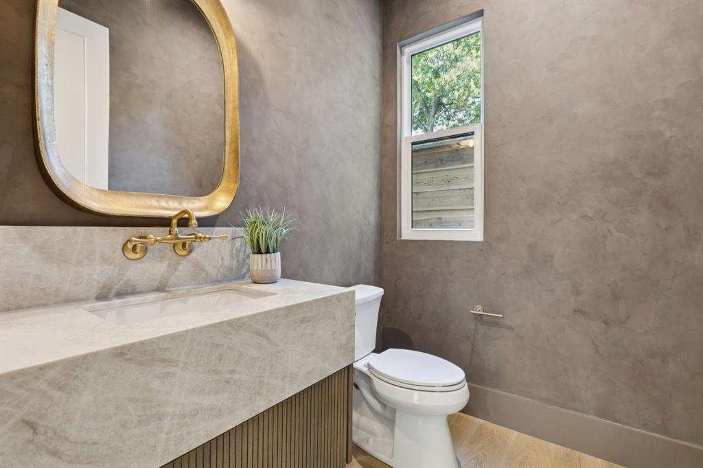 MARSH LANE 2 - Residential