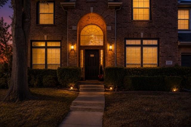 6602 Fox Glen Drive