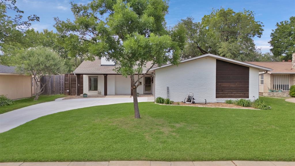 3445 High Vista Drive