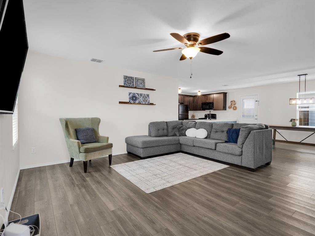 4435 Culrin Way