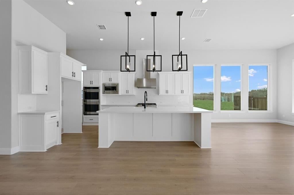 1612 Yellow Rose Road