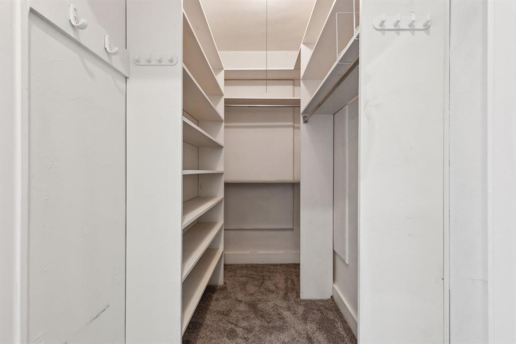 North Oak Lawn - Residential Lease