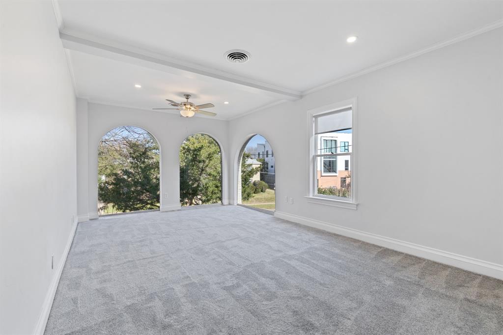 North Oak Lawn - Residential Lease