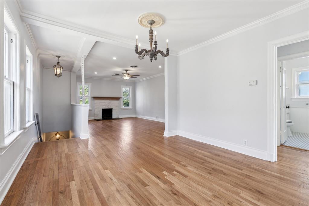 North Oak Lawn - Residential Lease