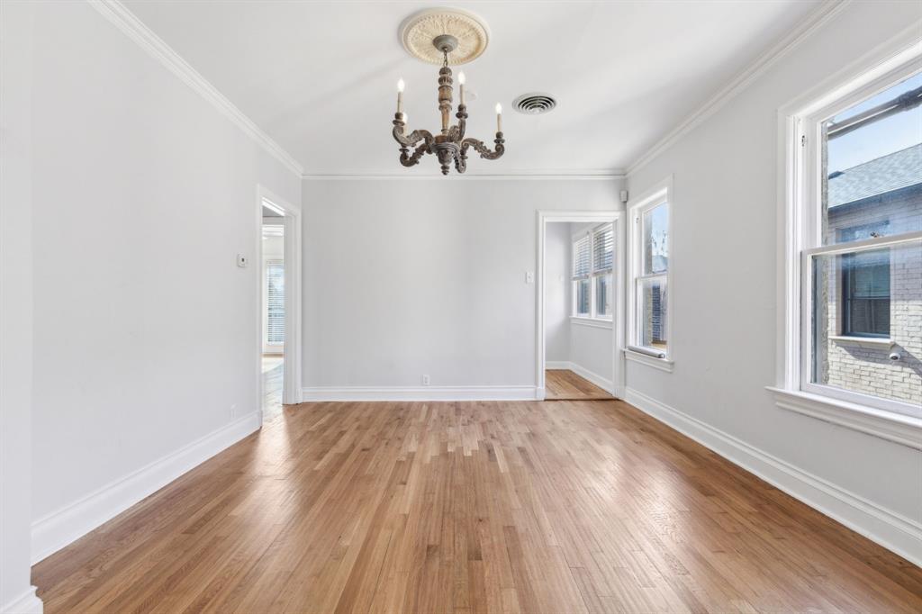 North Oak Lawn - Residential Lease