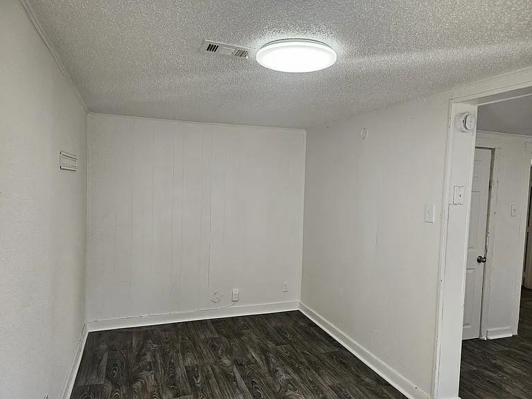 5720 Houghton Avenue