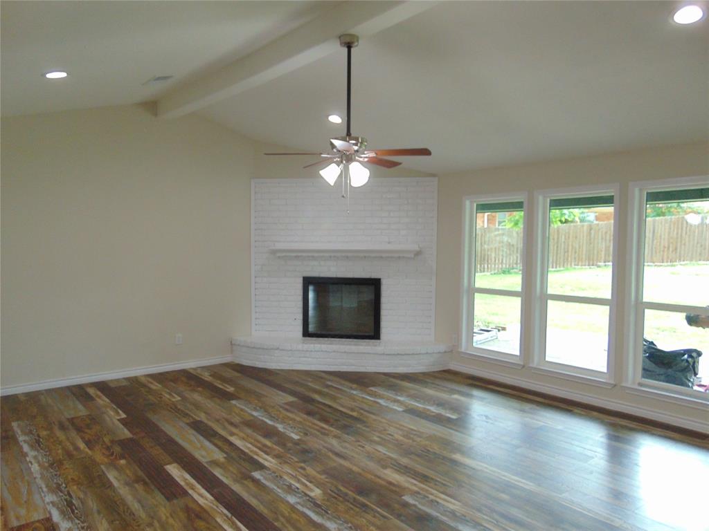 2714 Country Club Parkway