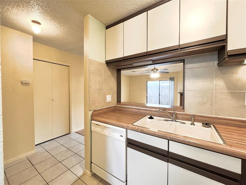 Mesquite Ridge Twnhs Add - Residential Lease