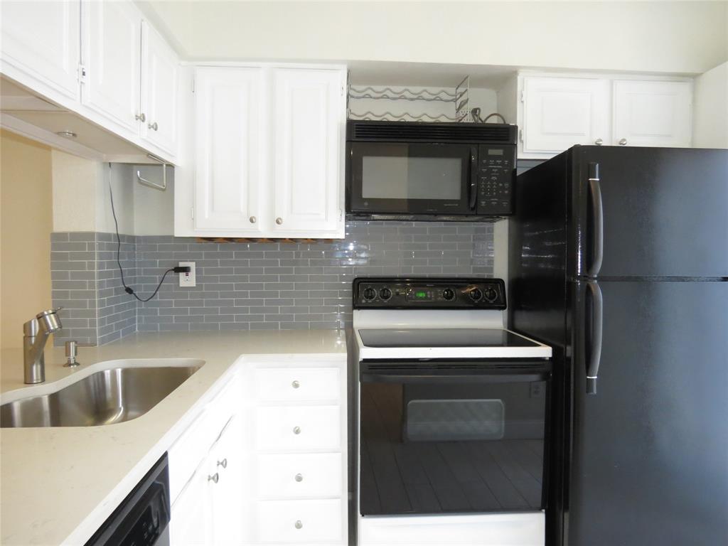 University Crossroads 01 & 02 - Residential Lease