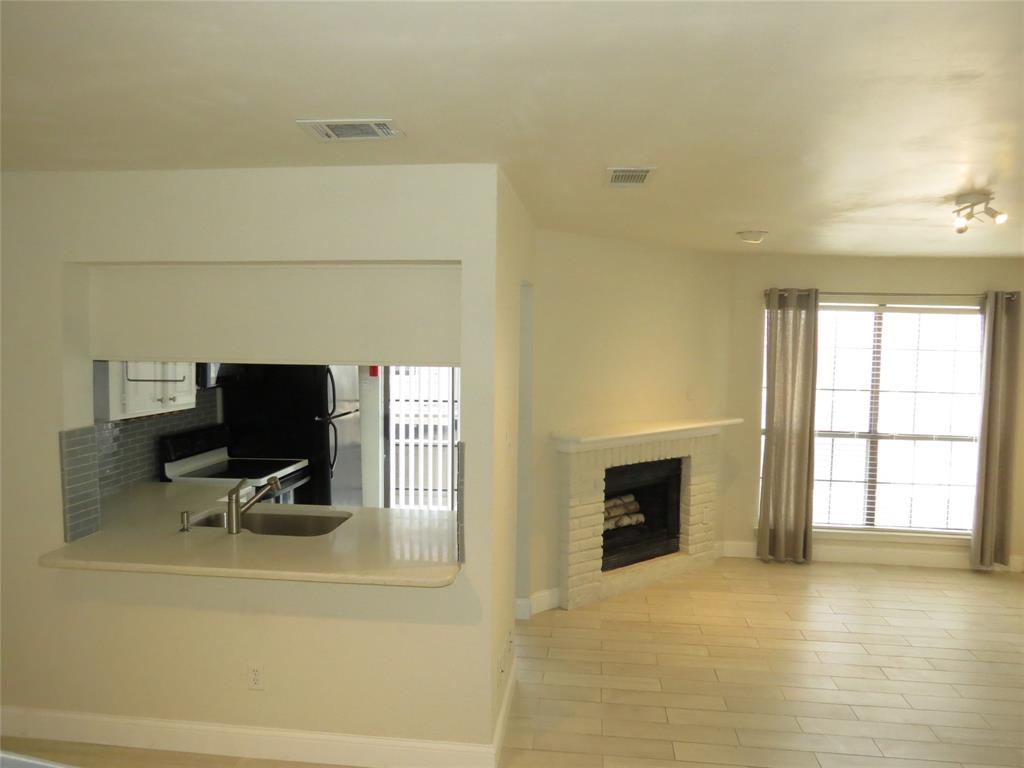 University Crossroads 01 & 02 - Residential Lease