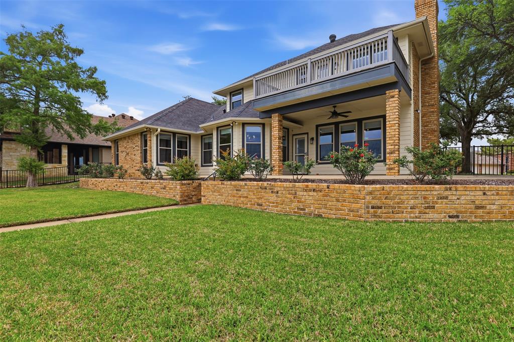 Waters Edge - Residential