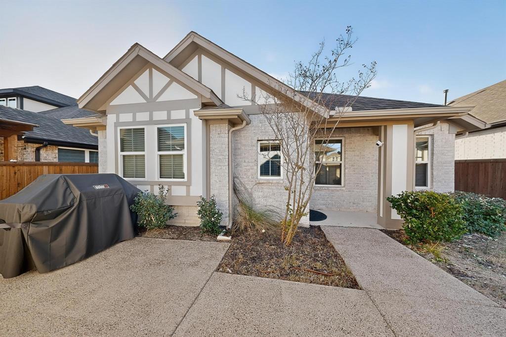 Enclave At Meadow Run, The - Residential Lease