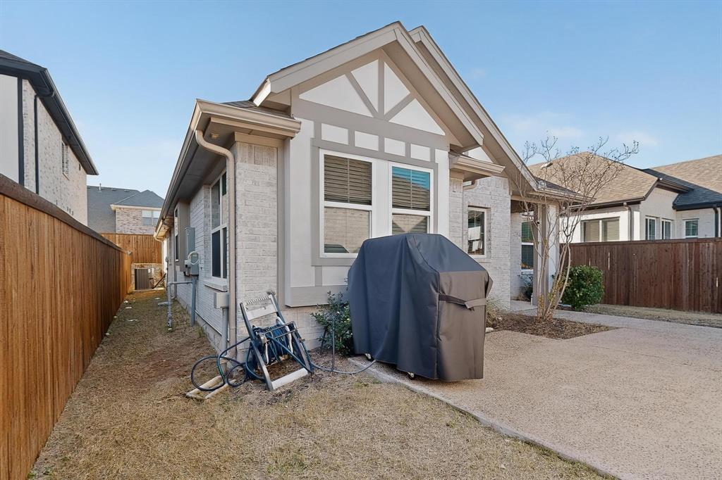 Enclave At Meadow Run, The - Residential Lease