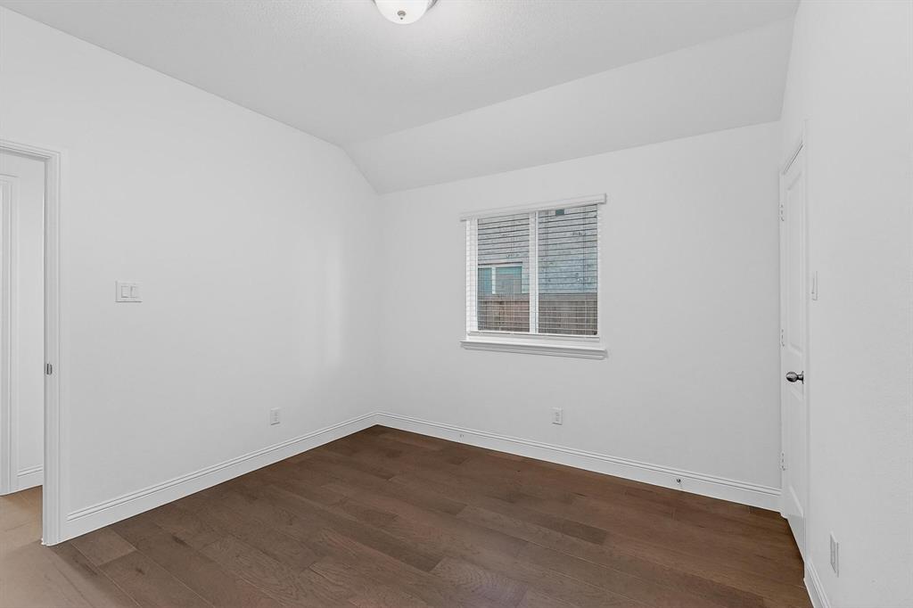 Enclave At Meadow Run, The - Residential Lease