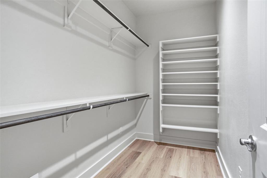 Railroad Ave Add - Residential