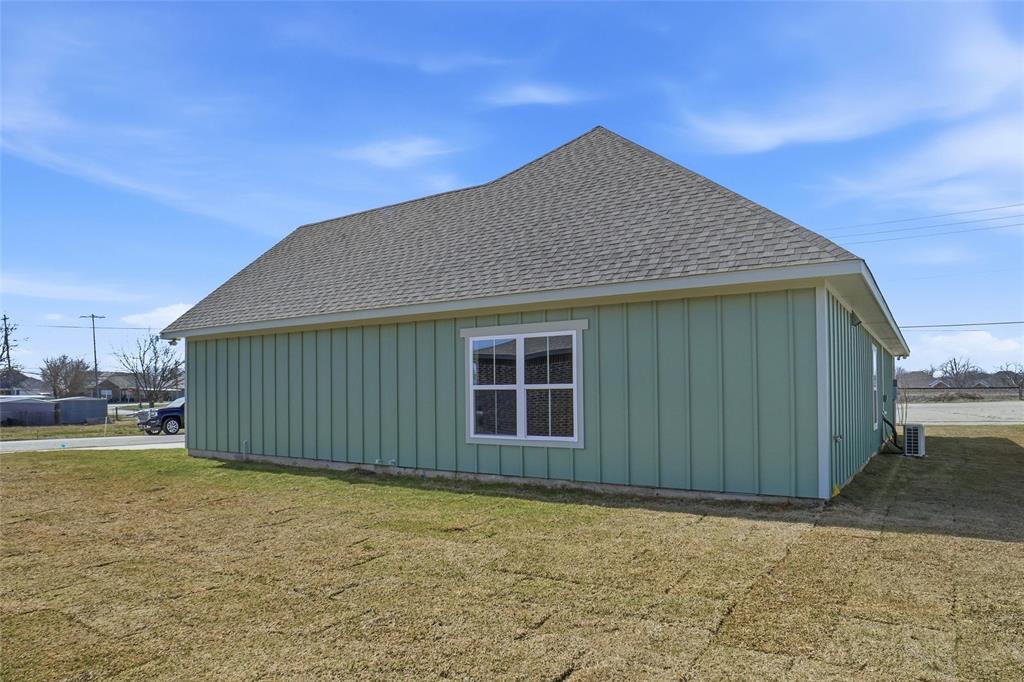 Railroad Ave Add - Residential