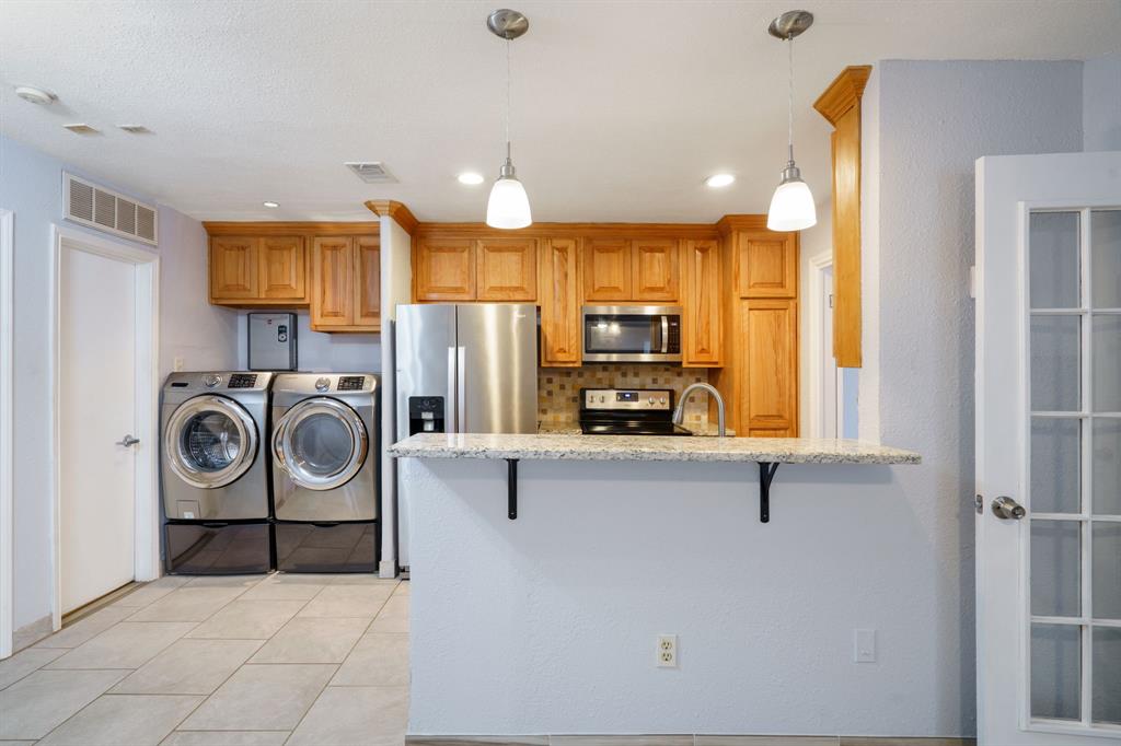 Arlington Oaks Condo - Residential Lease