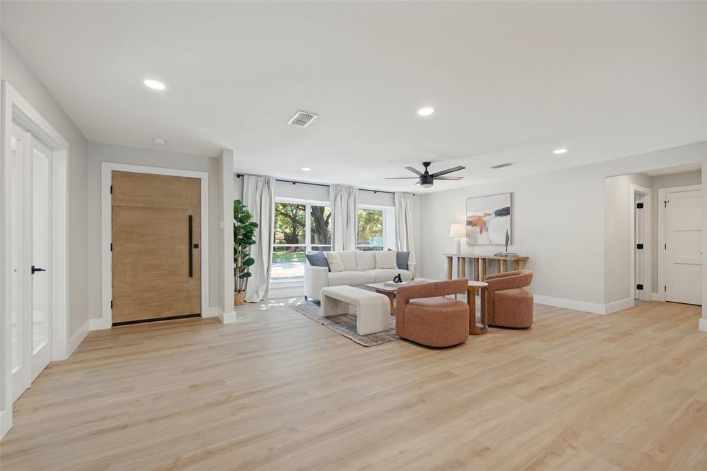 3129 Flowerdale Lane