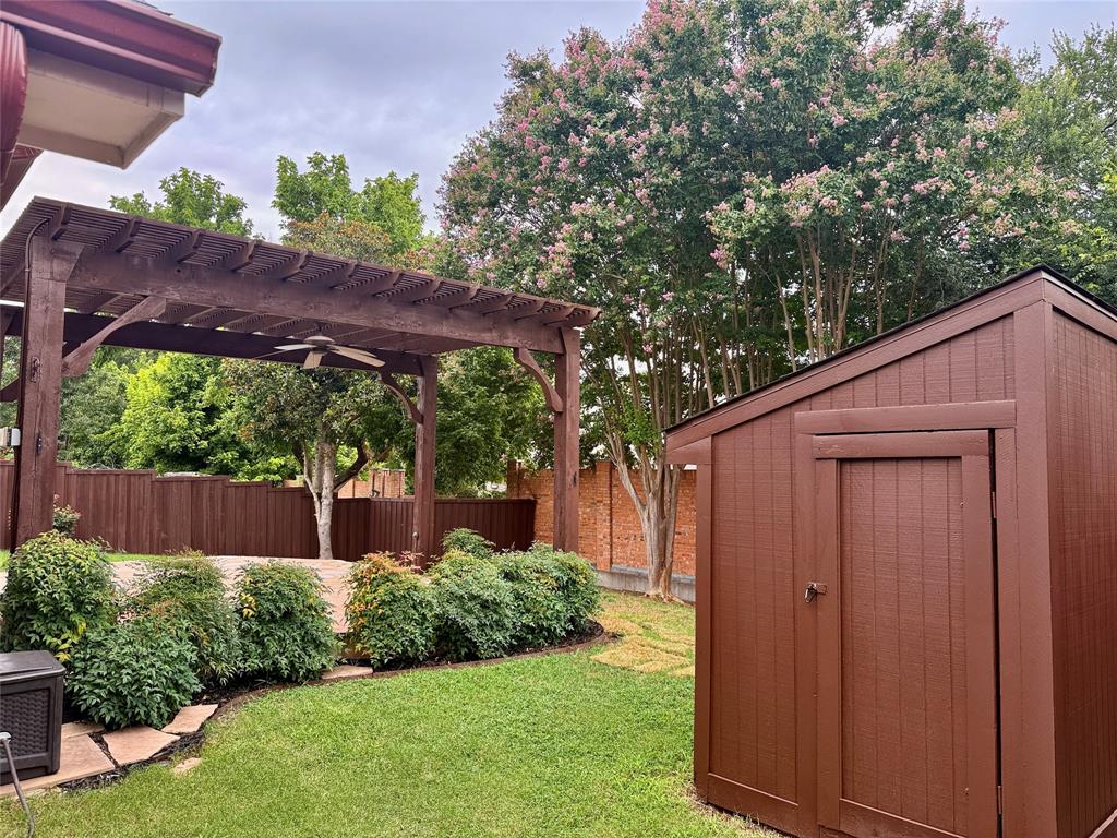 2528 Ridgewood Drive