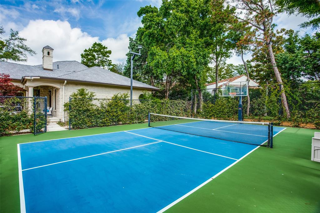 Venetian - Residential