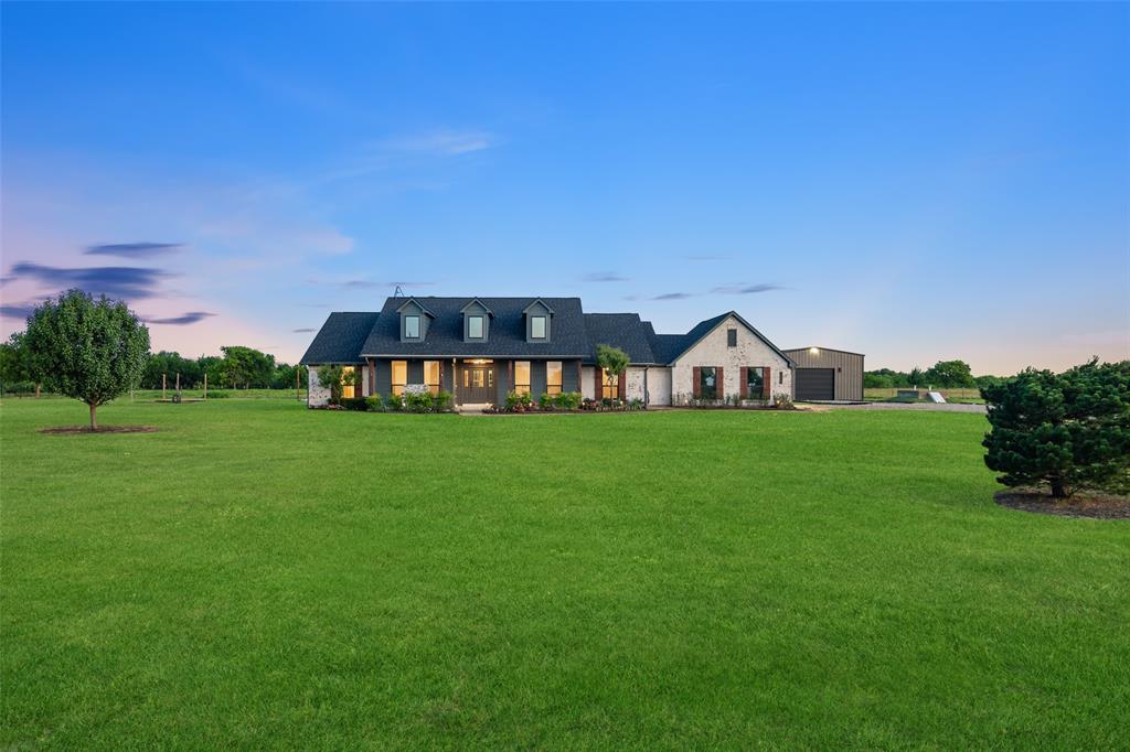 1019 Vaughan Lane