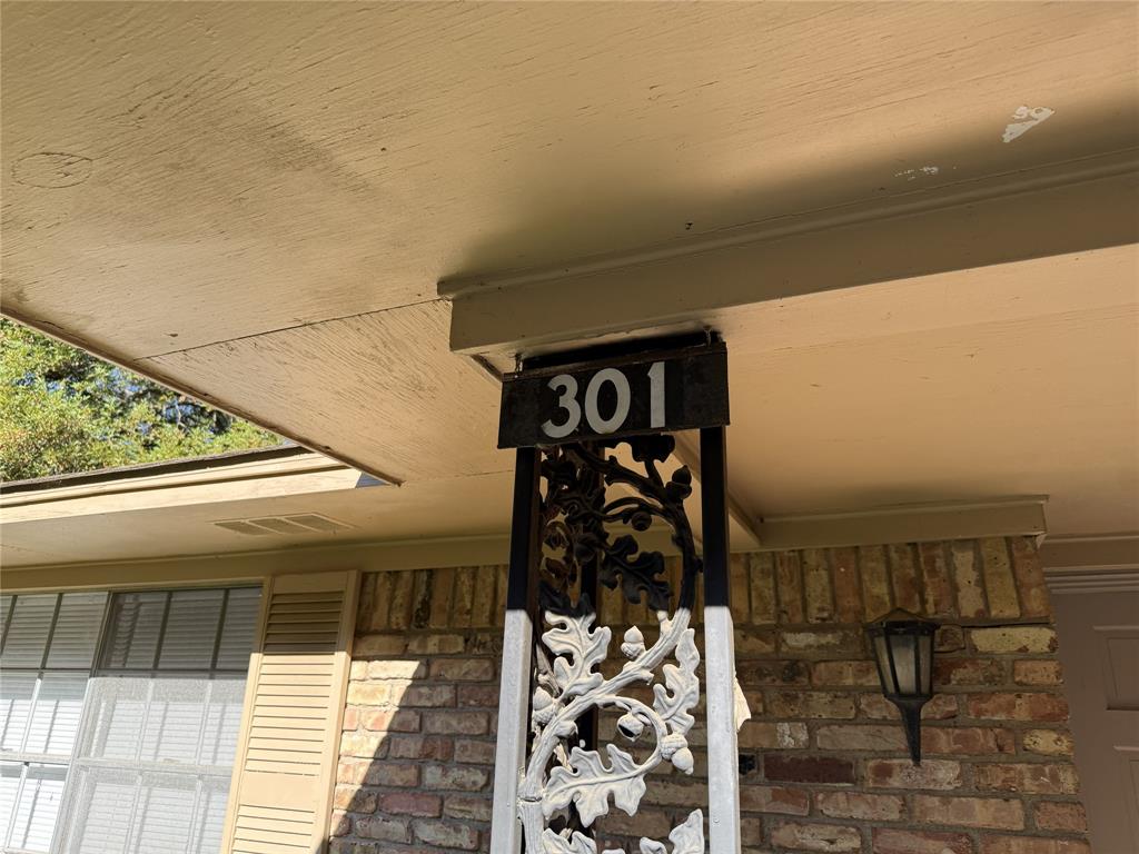 301 Lakewood Drive