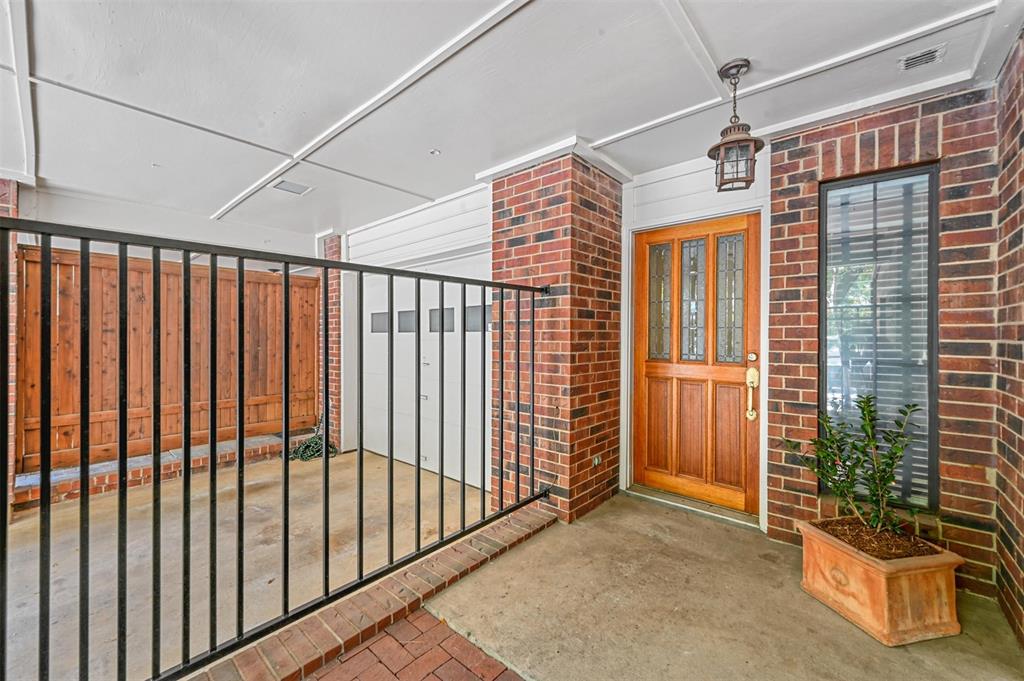 Woodshire Court Condos - Residential