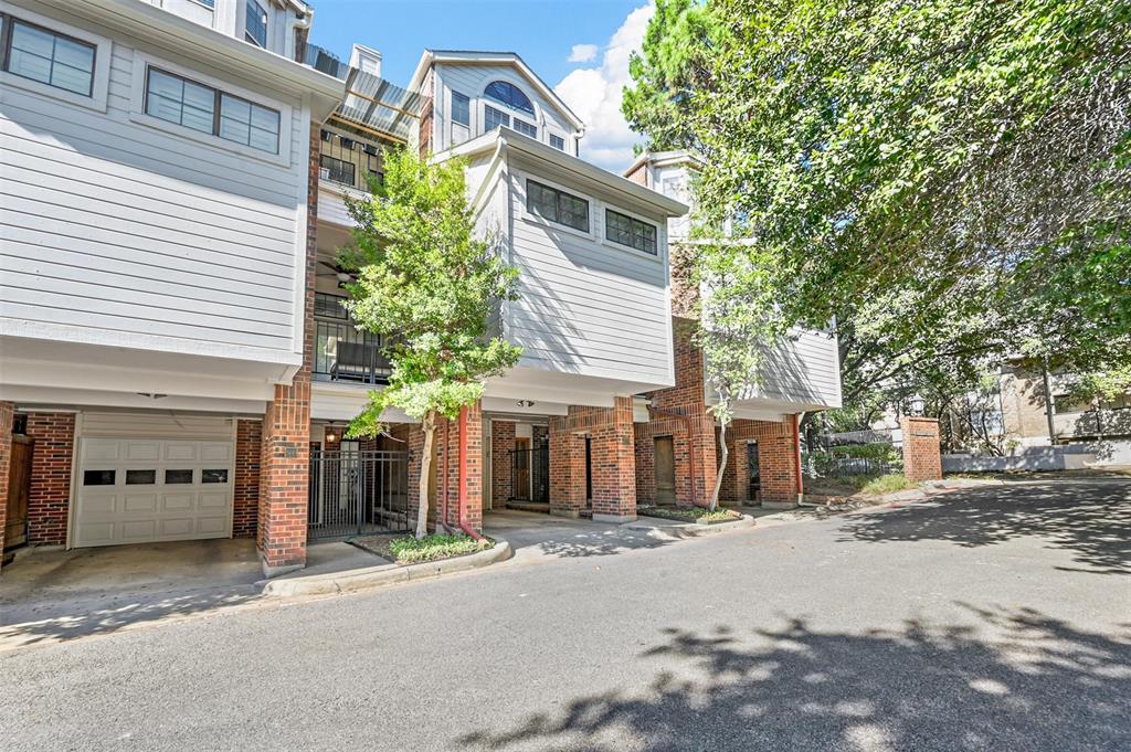 Woodshire Court Condos - Residential