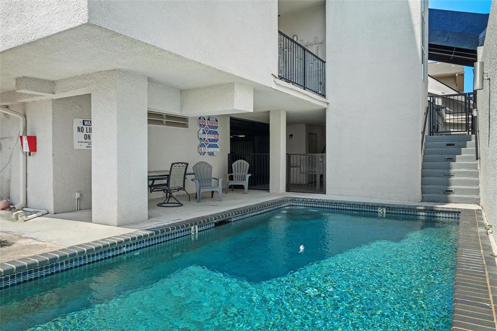 Cole Ave Condos - Residential