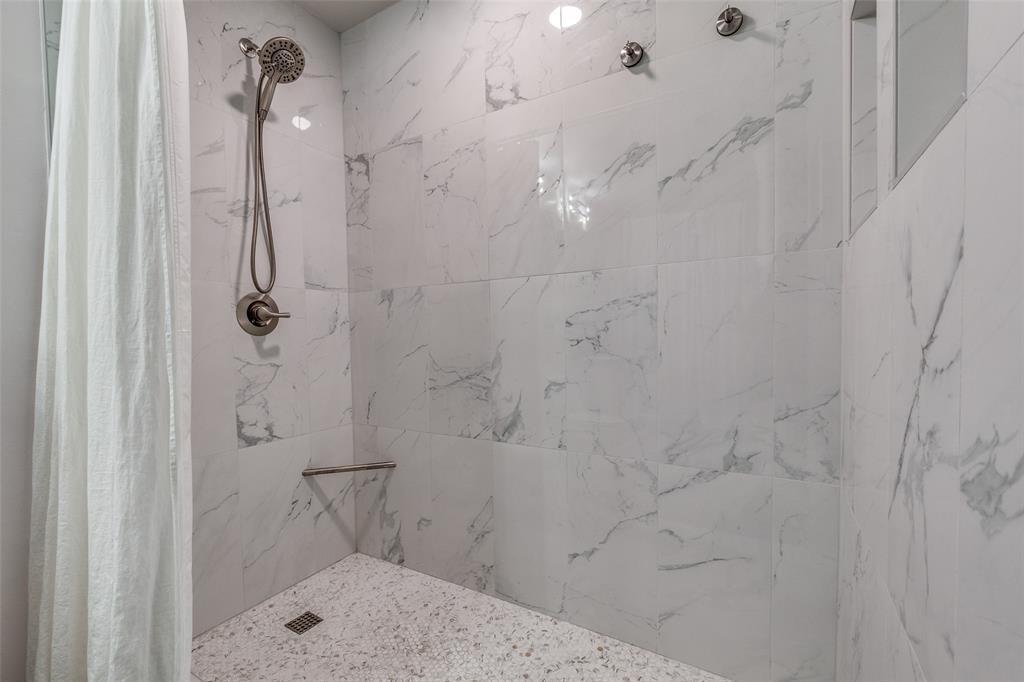 Soco Urban Loft Condo - Residential Lease