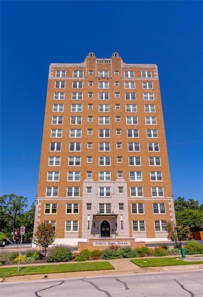 2306 Park Place Ave Apt 10C – Investment Home