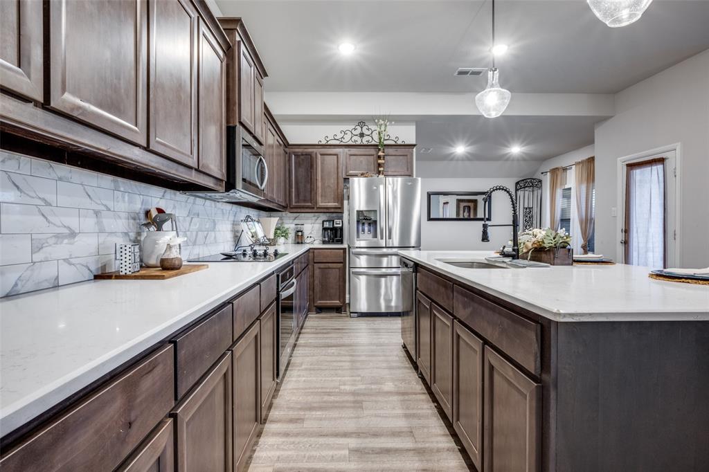 Woodridge Estates Ph - Residential