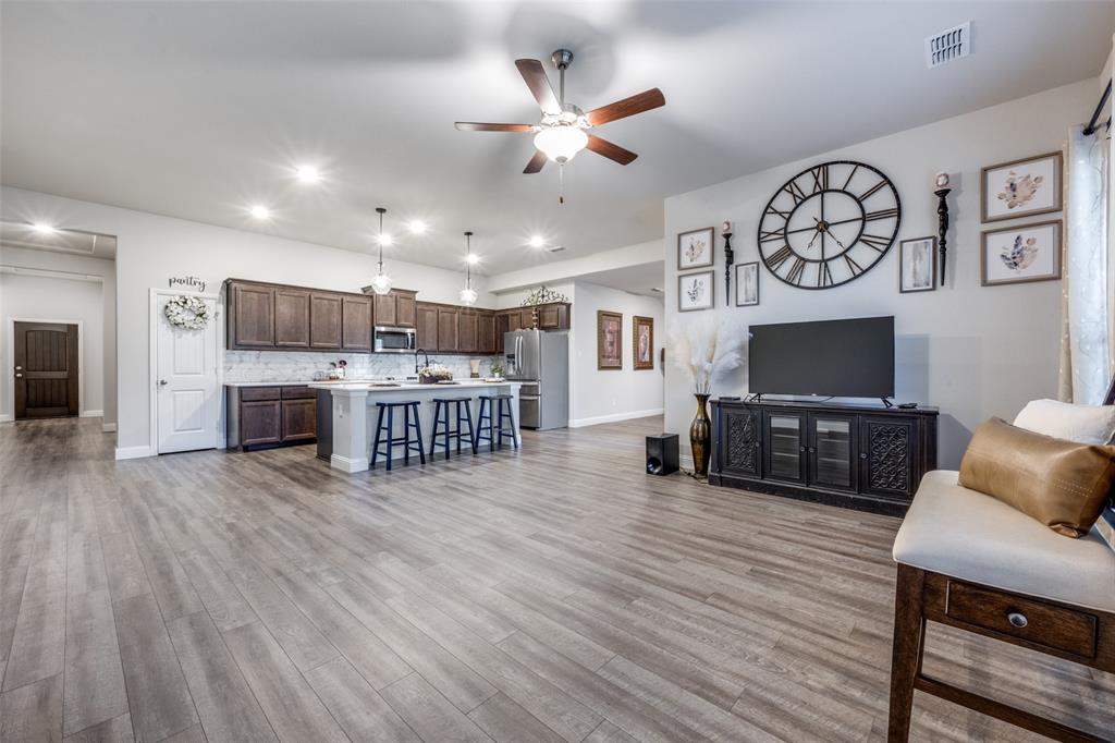 Woodridge Estates Ph - Residential