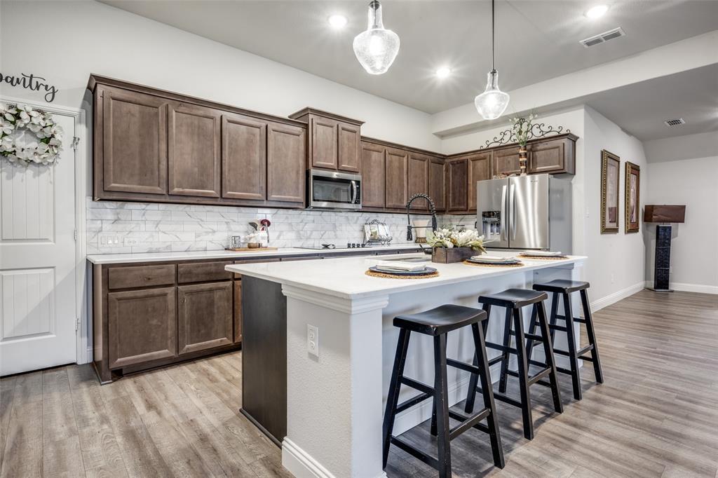 Woodridge Estates Ph - Residential