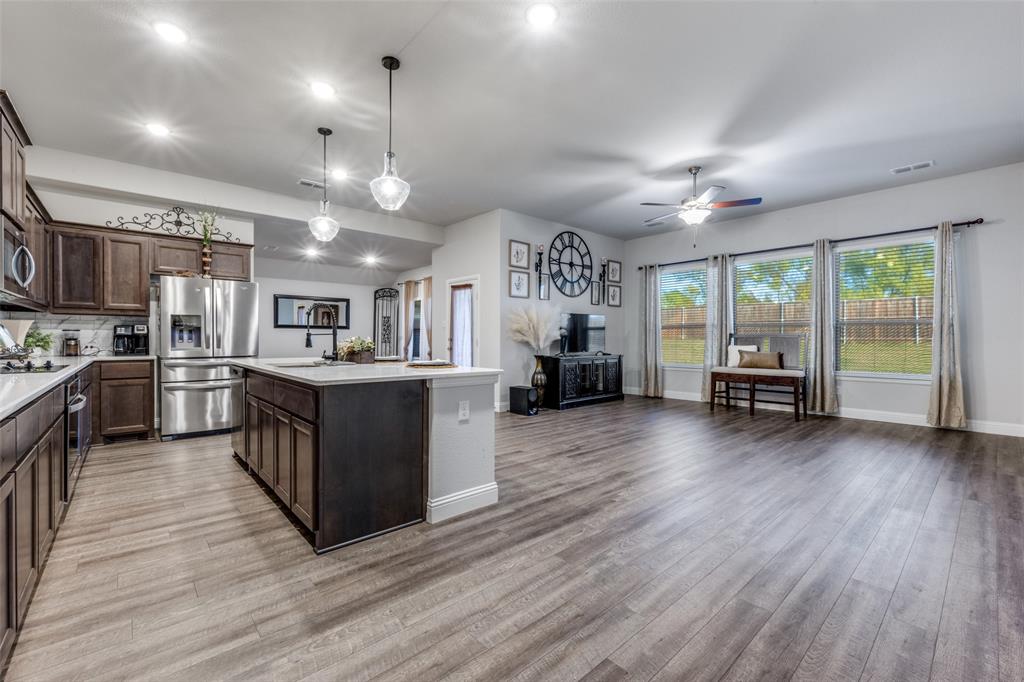 Woodridge Estates Ph - Residential