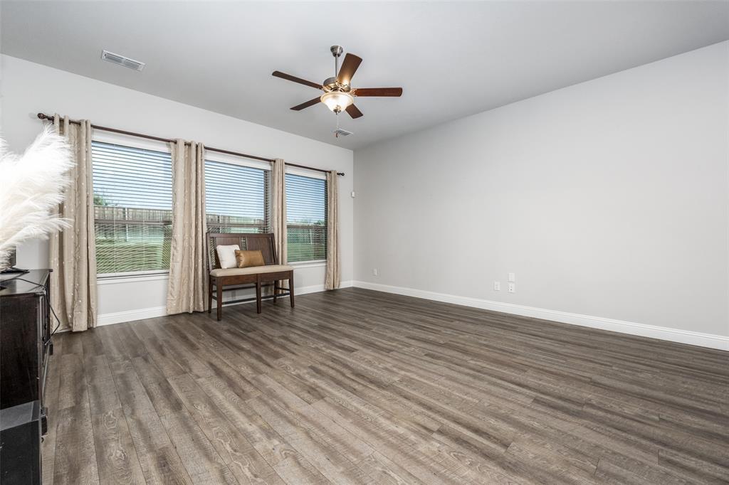 Woodridge Estates Ph - Residential