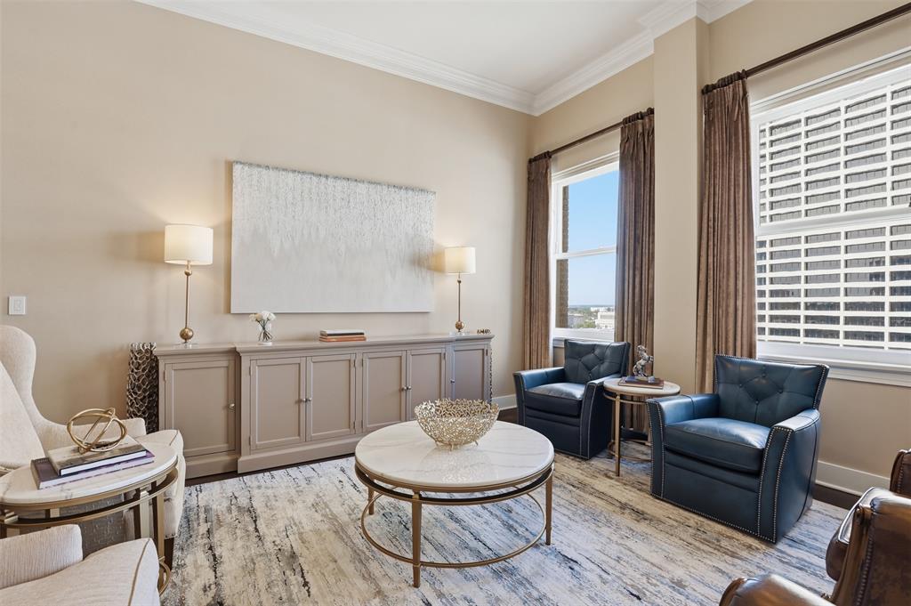 411 W 7th Street 1005