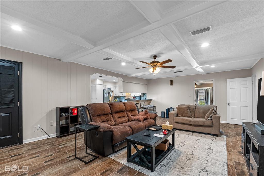 Bossier City, Louisiana 71112, United States, 4 Bedrooms Bedrooms, ,2 BathroomsBathrooms,Residential,Active,209272