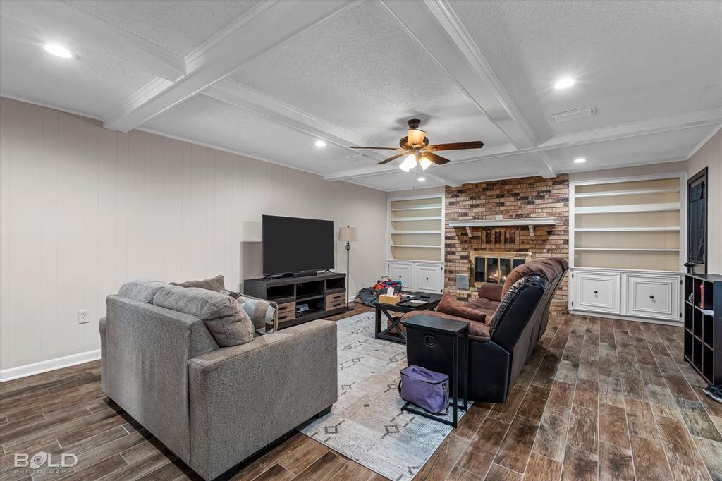 Bossier City, Louisiana 71112, United States, 4 Bedrooms Bedrooms, ,2 BathroomsBathrooms,Residential,Active,209272