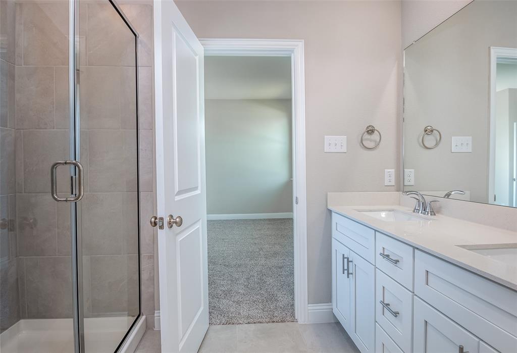 Venetian At Weston, Ph 1 - Residential Lease