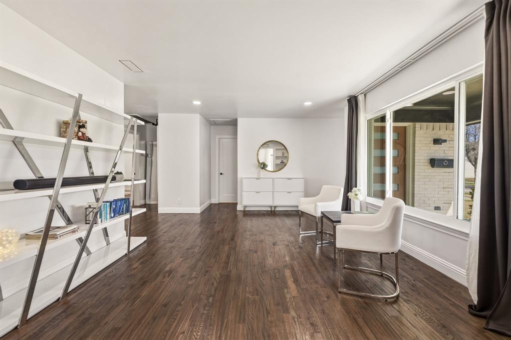 7127 E Mockingbird Lane